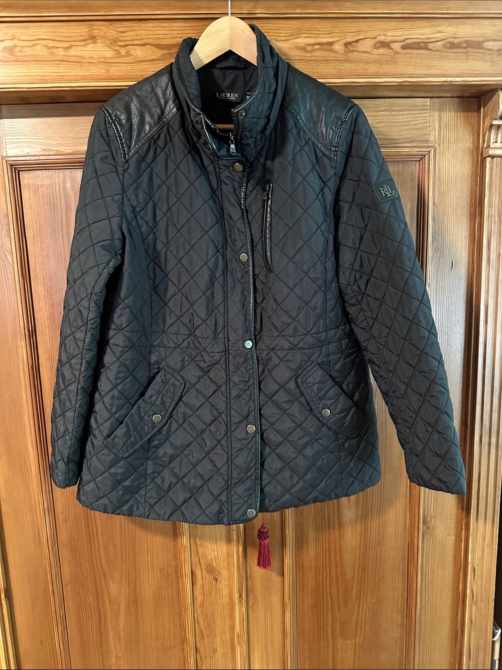 Polo Ralph Lauren
Women's Diamond Quilted
Jacket with Faux Leather size PXL